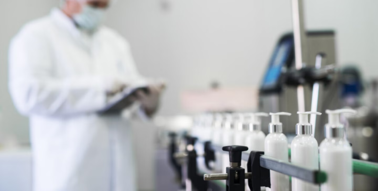 article logiciel ERP cosmetique la gestion de la qualite et conformite reglementaire.avif